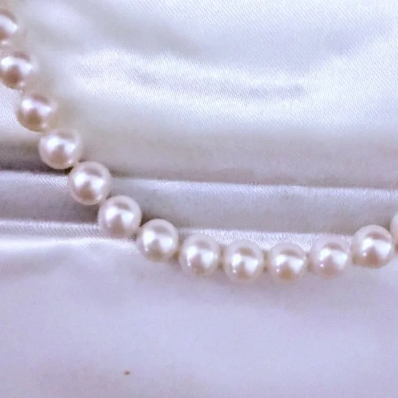 MIKIMOTO Sea Magic White Pearl Necklace - Picture 7 of 10